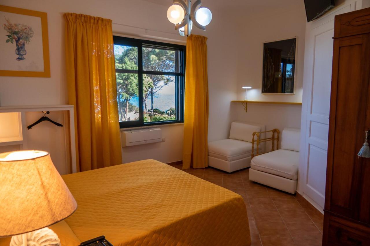 B&B Giglio Di Mare Cala Liberotto Ngoại thất bức ảnh